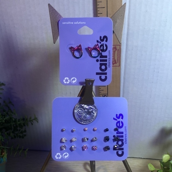Claire’s earring new on company card 10 pairs - Picture 5 of 7